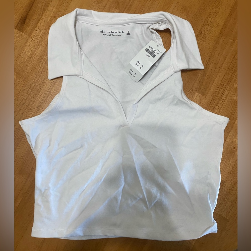 Abercrombie & Fitch Polo Halter Crop Top